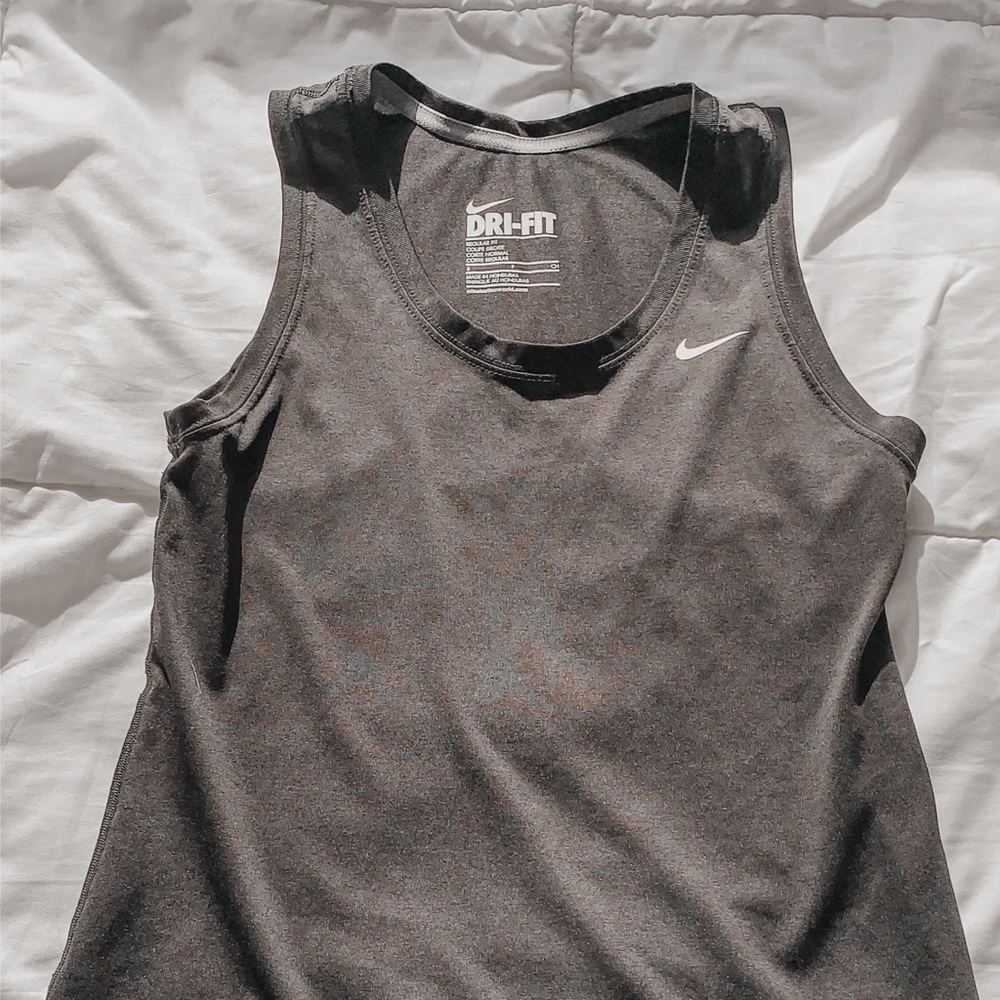 Black Nike tank